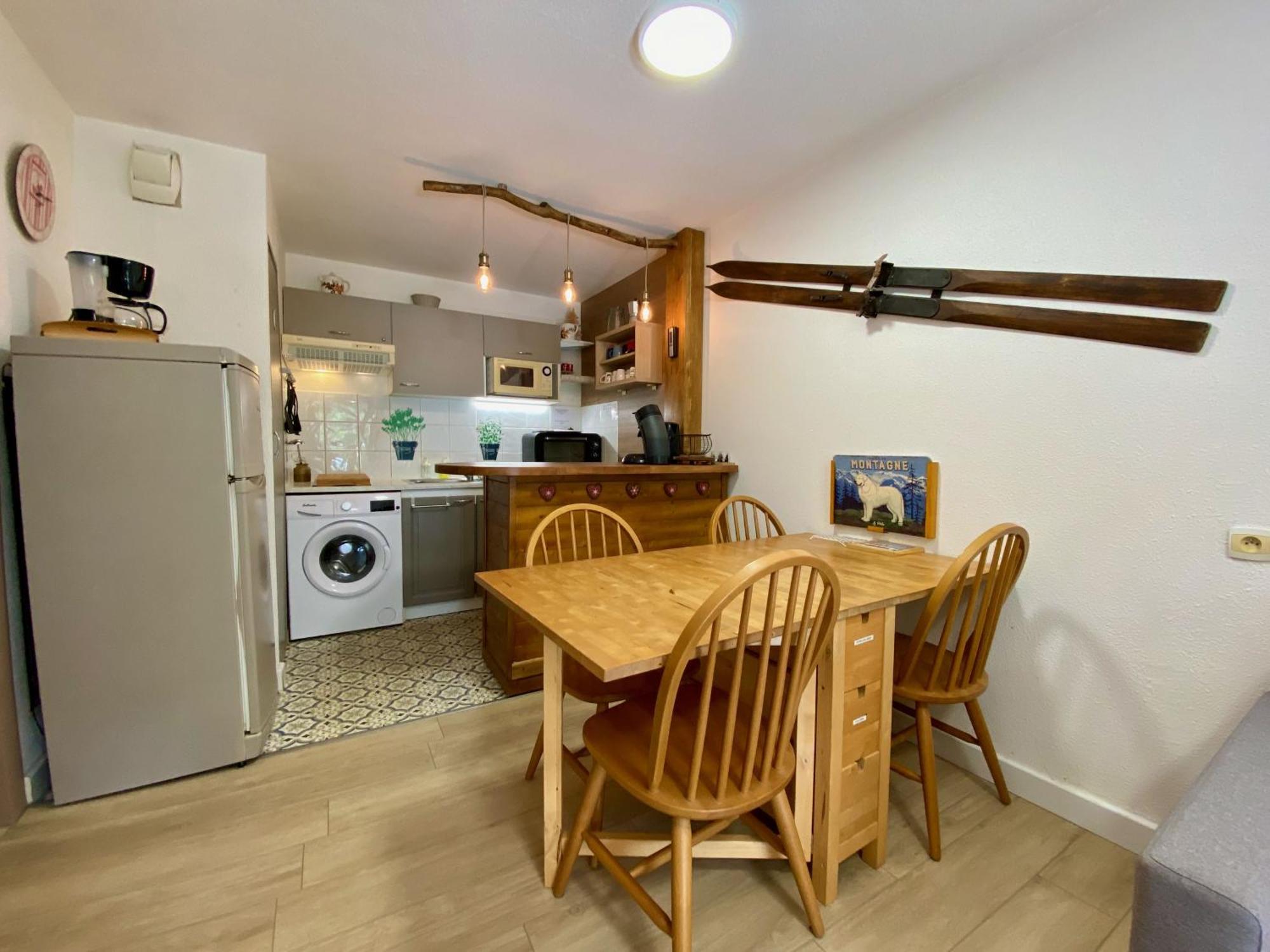 Charmant Logement De Plein Pied Avec Piscine 2* Loudenvielle Exterior foto